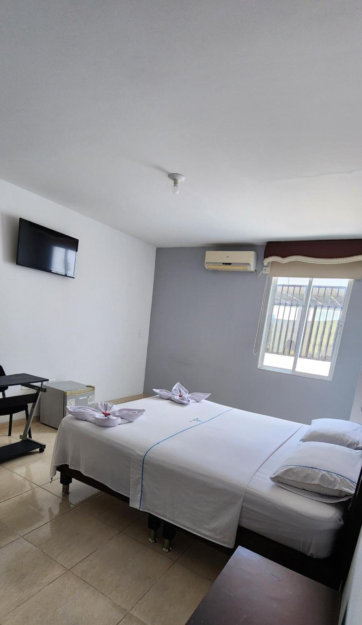 Hotel Torres Del Llano Yopal Bagian luar foto