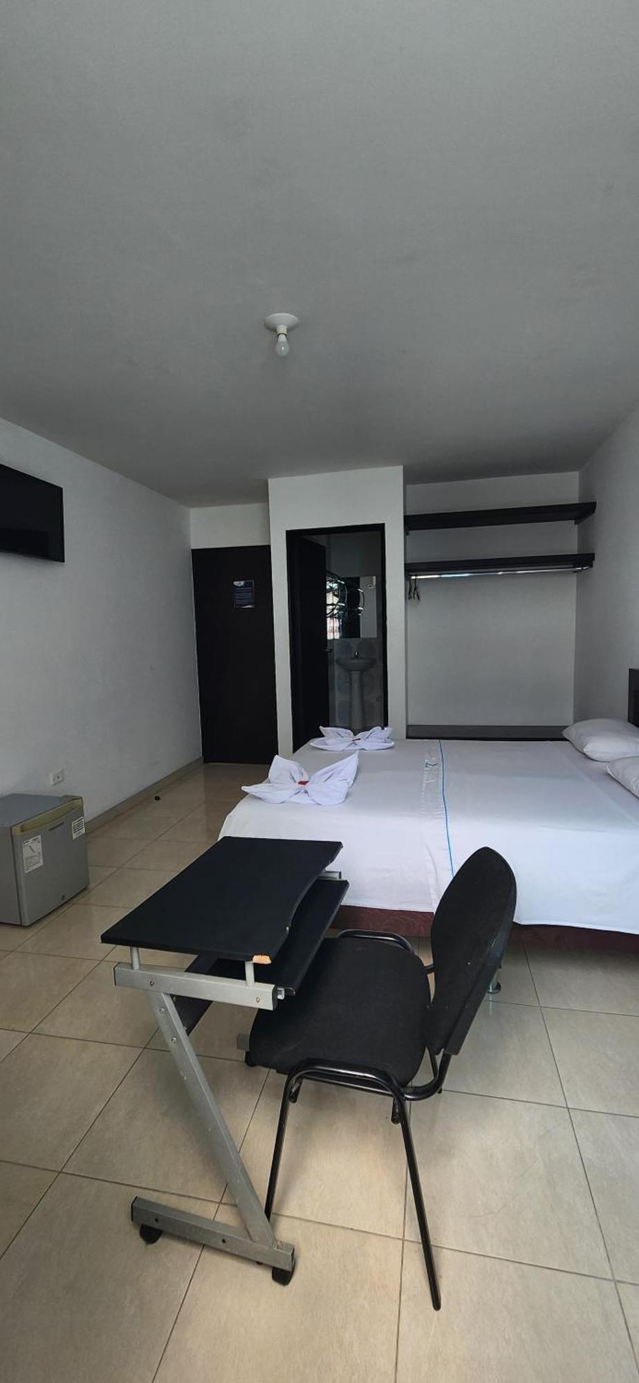Hotel Torres Del Llano Yopal Bagian luar foto